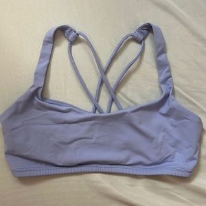 Lululemon sports bra